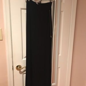One side slit maxi skirt